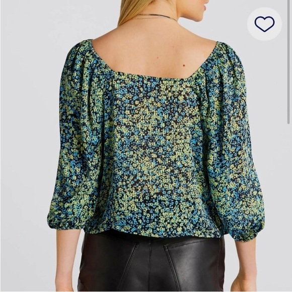 Steve Madden Stevie Floral Blouse Size 2X - Picture 2 of 10